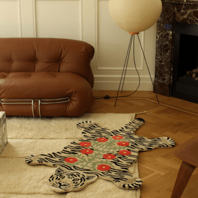 Hovedbilde  Floral White Tiger Rug Large
