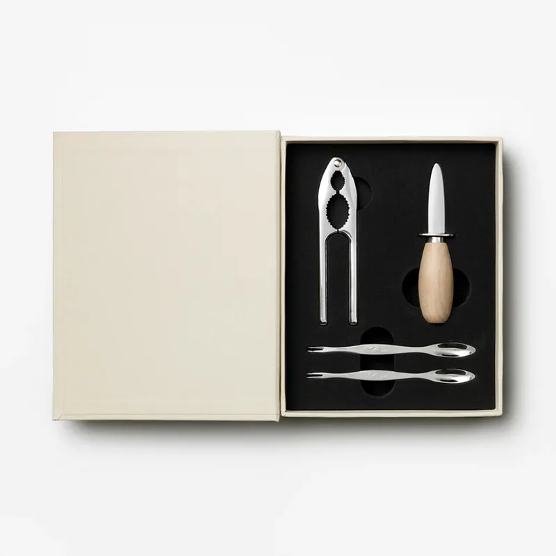 SEAFOOD TOOLS - THE ESSENTIALS 